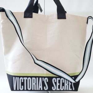 Victoria secret 2 piece bag set.